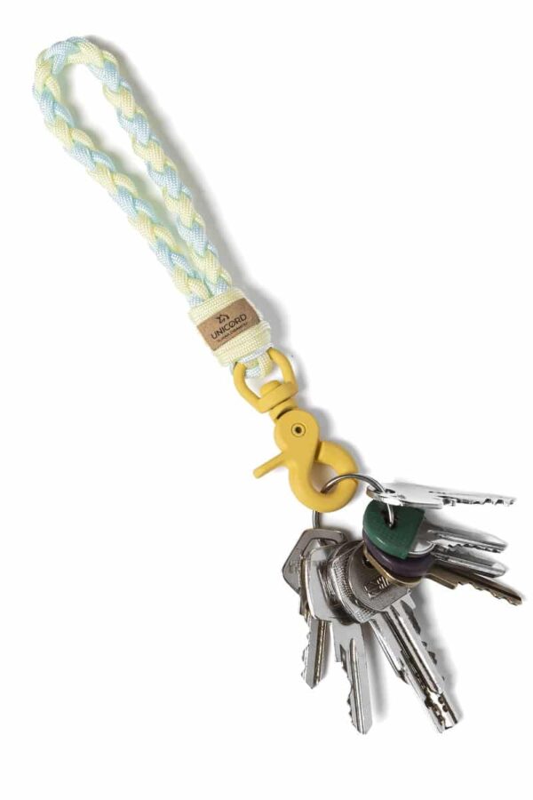 Waterfall Keychain Pastel Blue/Yellow